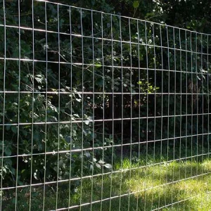 welded-wire-mesh-roll-garden-fence1